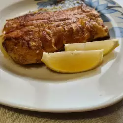 Сом на сковороде